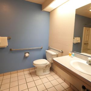 Chambre Accessible aux Personnes à Mobilité Réduite Lit Queen-Size